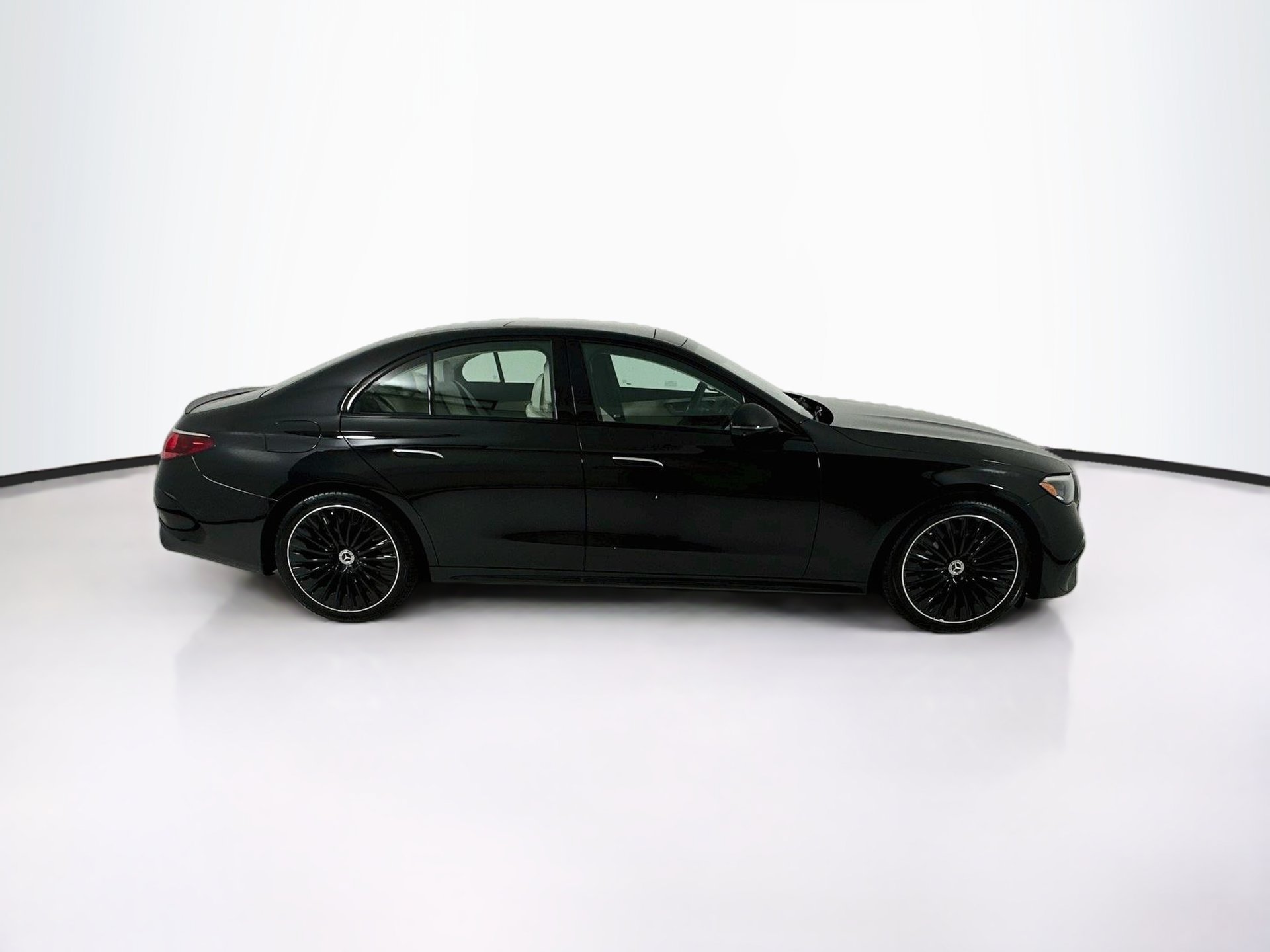 Used 2026 Mercedes-Benz E 350 Sedan image 9