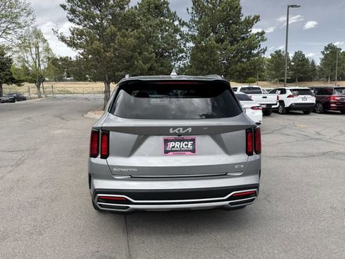 Used 2023 Kia Sorento EX image 6