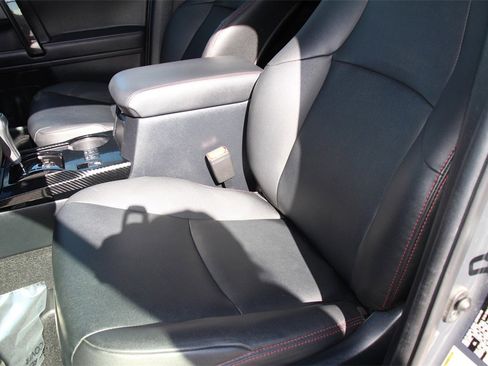 Used 2024 Toyota 4Runner TRD Off-Road Premium image 23