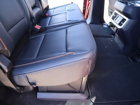 New 2026 Ford F250 Lariat w/ Black Appearance Package AWD/4WD image 16