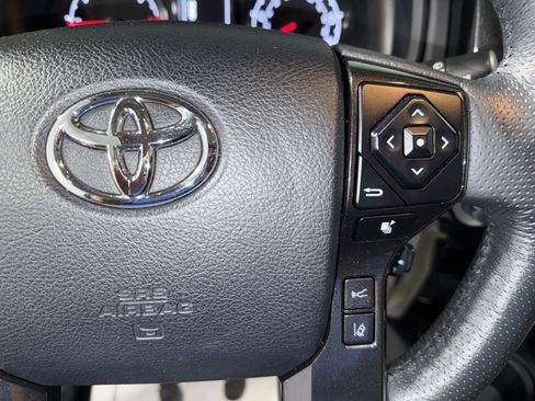 Used 2023 Toyota 4Runner 40th Anniversary SE AWD/4WD image 33