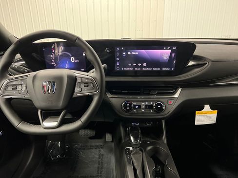 New 2026 Buick Envista Preferred FWD image 16