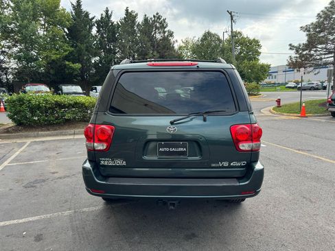 Used 2007 Toyota Sequoia SR5 AWD/4WD image 17