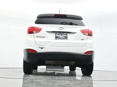 Used 2015 Hyundai Tucson SE AWD/4WD image 49