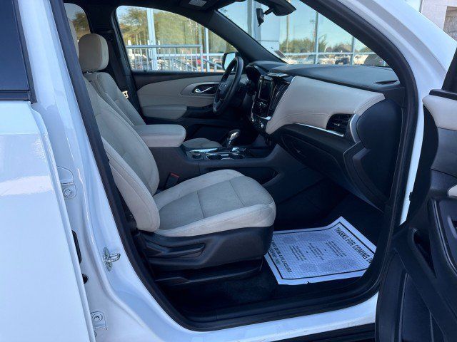 Used 2022 Chevrolet Traverse LS w/ Midnight/Sport Edition FWD image 29