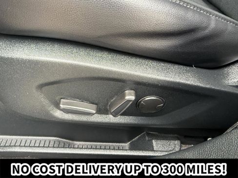 Used 2020 Ford Edge Titanium w/ Equipment Group 301A AWD/4WD image 19