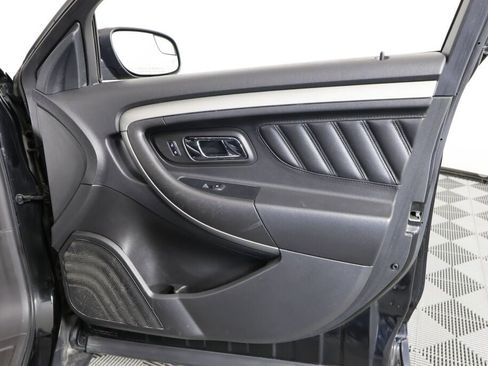 Used 2015 Ford Taurus SEL image 25
