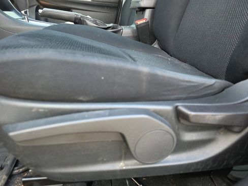 Used 2015 Subaru Impreza 2.0i AWD/4WD image 12