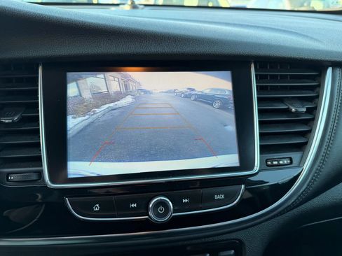 Used 2018 Buick Encore Sport Touring image 21