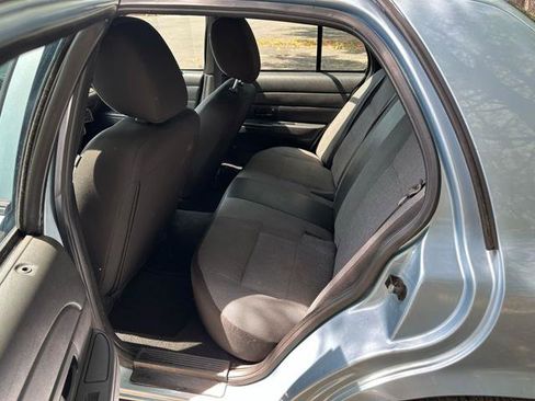 Used 2011 Ford Crown Victoria Police Interceptor image 7