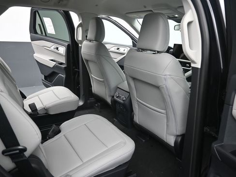 New 2026 Ford Explorer Active w/ Active Comfort Package image 14