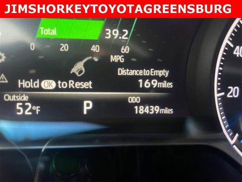 Used 2024 Toyota Venza XLE image 18