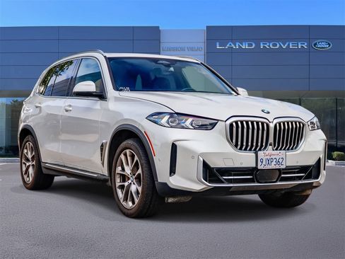Used 2024 BMW X5 xDrive40i image 3