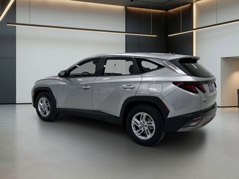 Certified 2025 Hyundai Tucson SE FWD image 3