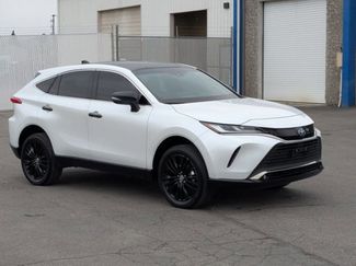 Used 2023 Toyota Venza Nightshade video 3