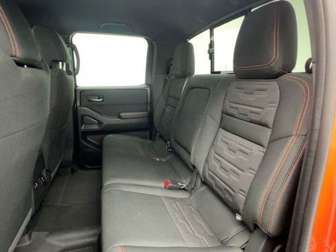 Used 2025 Nissan Frontier PRO-4X w/ Pro Convenience Package image 24