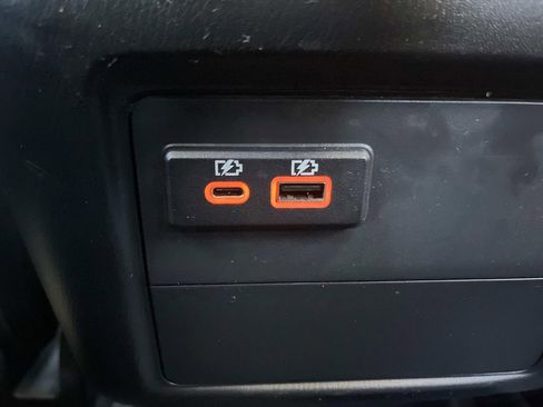 Used 2019 Nissan Pathfinder SV image 22