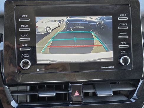Used 2021 Toyota Camry LE FWD image 29