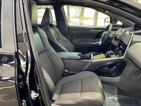 Used 2023 Toyota bZ4X XLE image 8