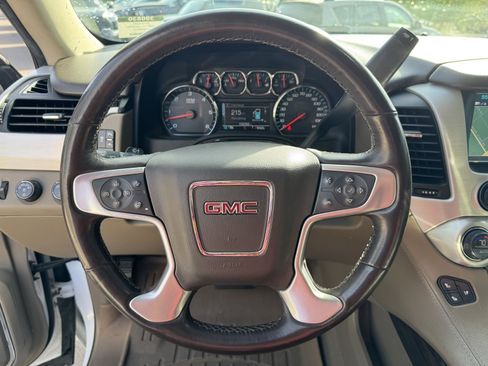 Used 2019 GMC Yukon XL SLT image 19