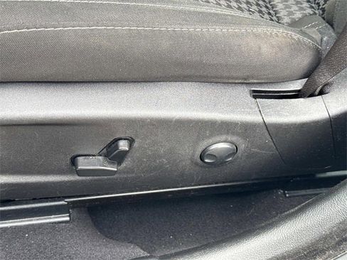 Used 2023 Dodge Charger SXT image 23