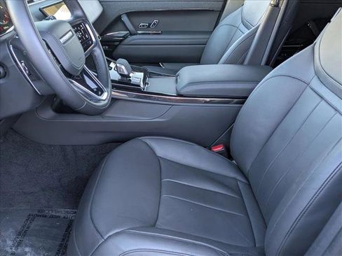 Used 2024 Land Rover Range Rover Sport SE image 17