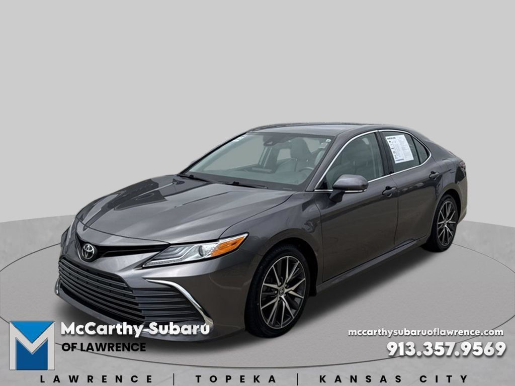 Used 2021 Toyota Camry XLE FWD 360° Tour
