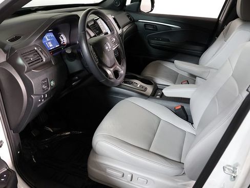 Used 2023 Honda Passport EX-L image 12