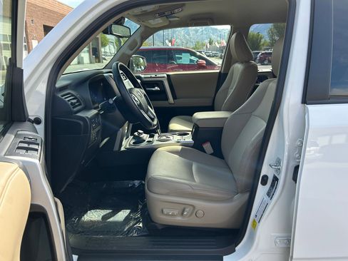 Certified 2023 Toyota 4Runner SR5 Premium AWD/4WD image 13