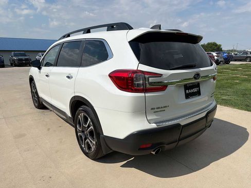 Used 2024 Subaru Ascent Touring w/ Popular Package #2 AWD/4WD image 4