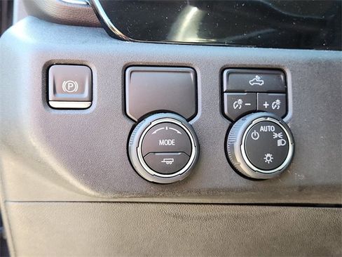 Used 2022 Chevrolet Silverado 1500 LT w/ Protection Package image 18