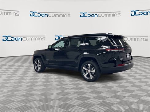 New 2025 Jeep Grand Cherokee L Limited w/ Luxury Tech Group II image 10