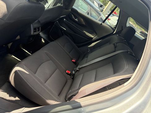 Used 2024 GMC Terrain SLE FWD image 38