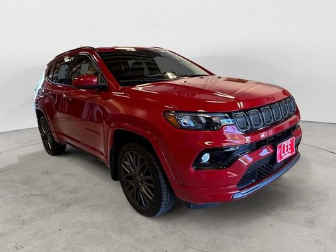 Used 2022 Jeep Compass Limited AWD/4WD image 8