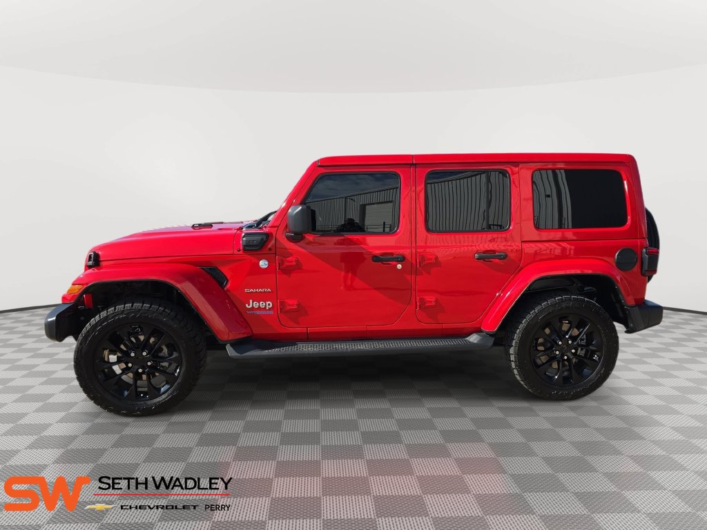 Used 2022 Jeep Wrangler Unlimited Sahara w/ Cold Weather Group AWD/4WD image 4