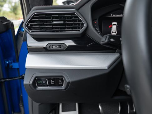 Used 2020 Lamborghini Urus image 47