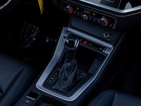 Used 2025 Audi Q3 2.0T Premium image 25