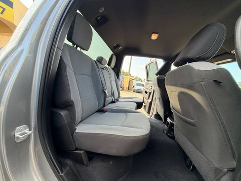 Used 2024 RAM 2500 Big Horn AWD/4WD image 19