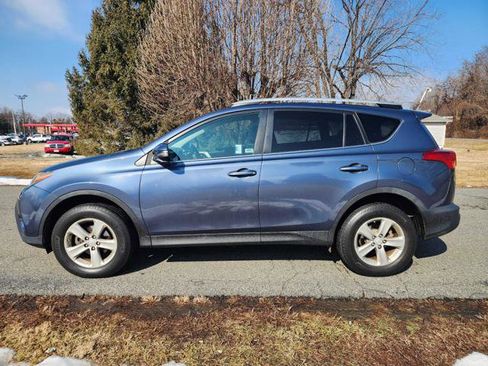 Used 2013 Toyota RAV4 XLE image 1