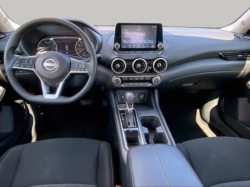 Used 2024 Nissan Sentra SV FWD image 14