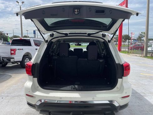 Used 2020 Nissan Pathfinder SV FWD image 3