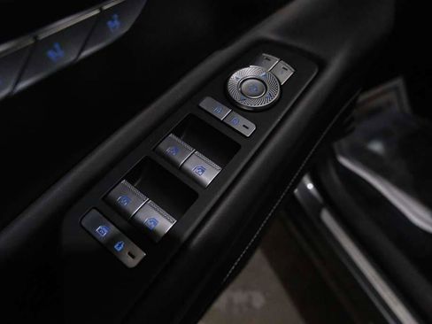 Used 2023 Genesis GV80 3.5T AWD/4WD image 20
