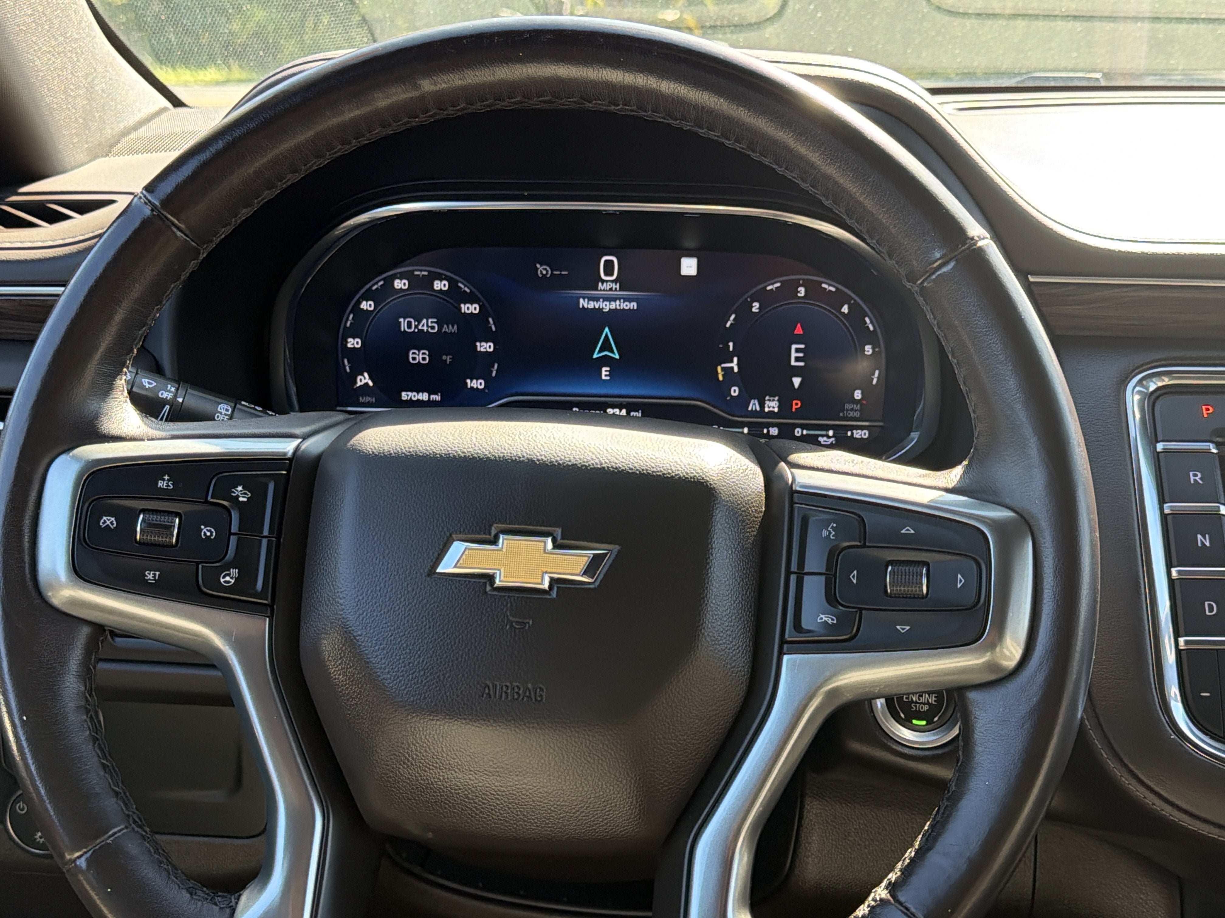 Used 2022 Chevrolet Tahoe LT w/ LT Signature Plus Package AWD/4WD image 13