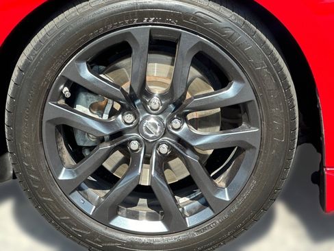 Used 2016 Nissan 370Z Coupe RWD image 13