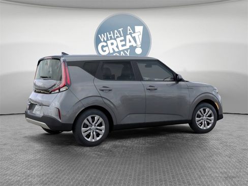 New 2025 Kia Soul LX image 6