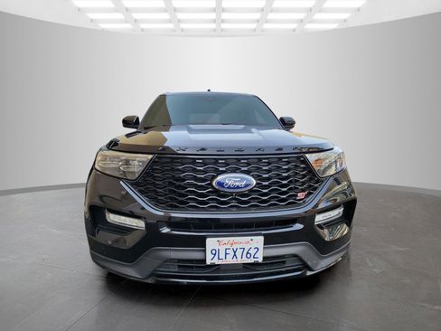 Used 2020 Ford Explorer ST w/ Premium Technology Package image 2