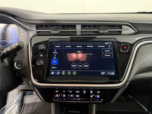 Used 2023 Chevrolet Bolt EUV Premier w/ Sun & Sound Package FWD image 19