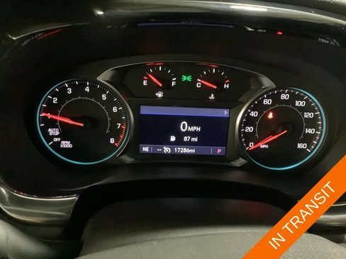 Used 2023 Chevrolet Traverse LT AWD/4WD image 35