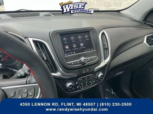 Used 2022 Chevrolet Equinox LT AWD/4WD image 19