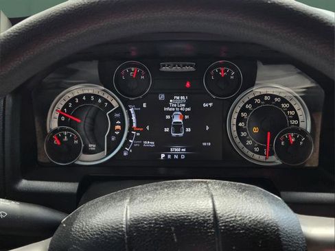 Used 2023 RAM 1500 Classic SLT w/ Trailer & Traction Group AWD/4WD image 15